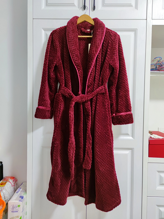 Evi Plush Bathrobe | Stylish and Comfortable