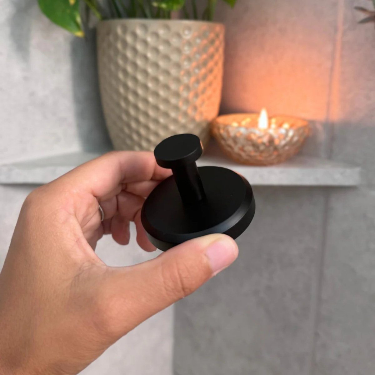 Heavy-Duty Suction Hook