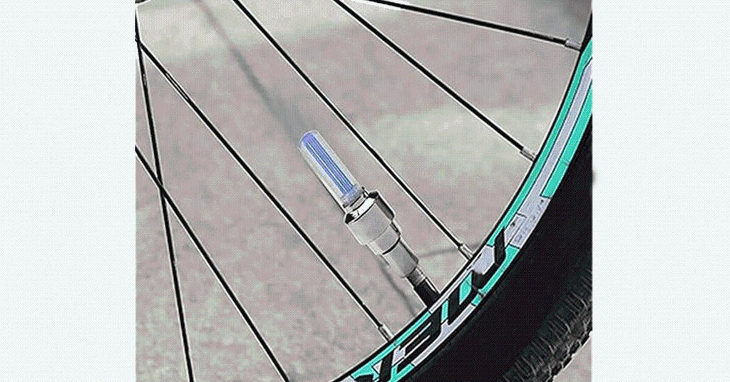 Bewegungsgesteuerte LED Auto/Fahrradlichter – Helle Farben, um Ihnen zu helfen, sicher zu fahren | Brehn