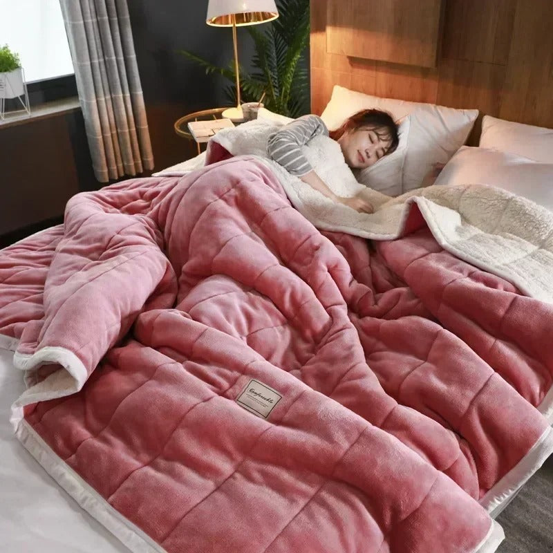Warm flannel coral fleece blanket for autumn & winter – CosyBlanket