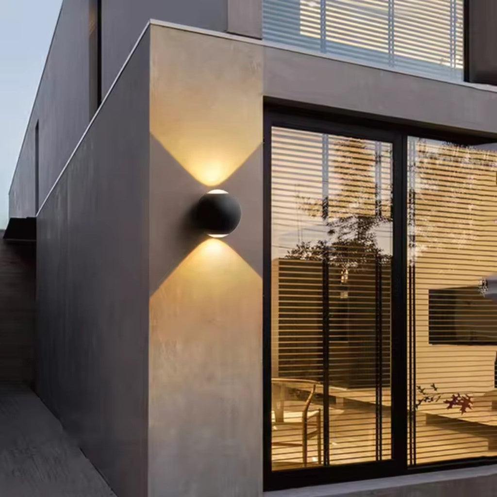 Matte Black Sculptural Beam Wall Light