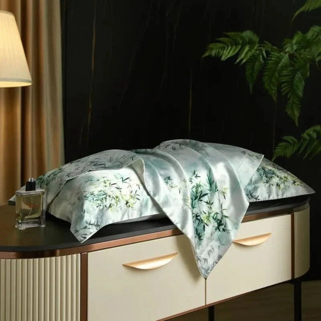 Mulberry Silk Pillowcase for Luxurious Sleep