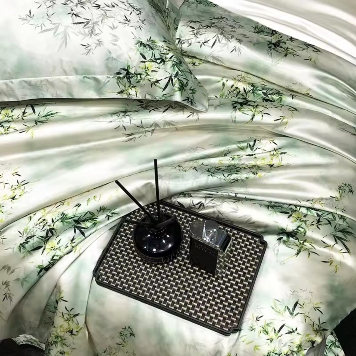 Mulberry Silk Pillowcase for Luxurious Sleep