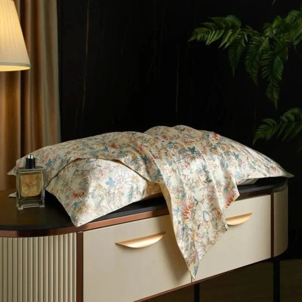 Mulberry Silk Pillowcase for Luxurious Sleep