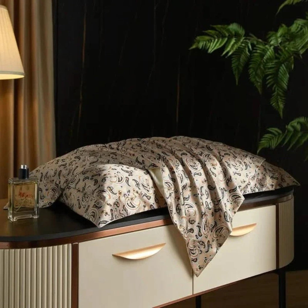 Mulberry Silk Pillowcase for Luxurious Sleep