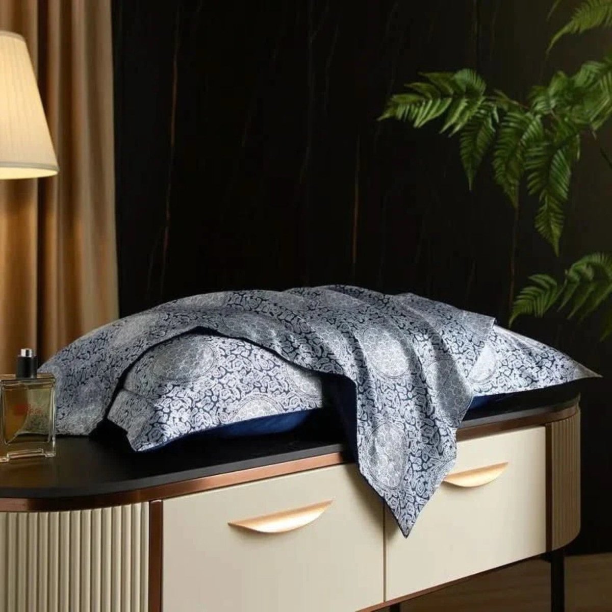 Mulberry Silk Pillowcase for Luxurious Sleep