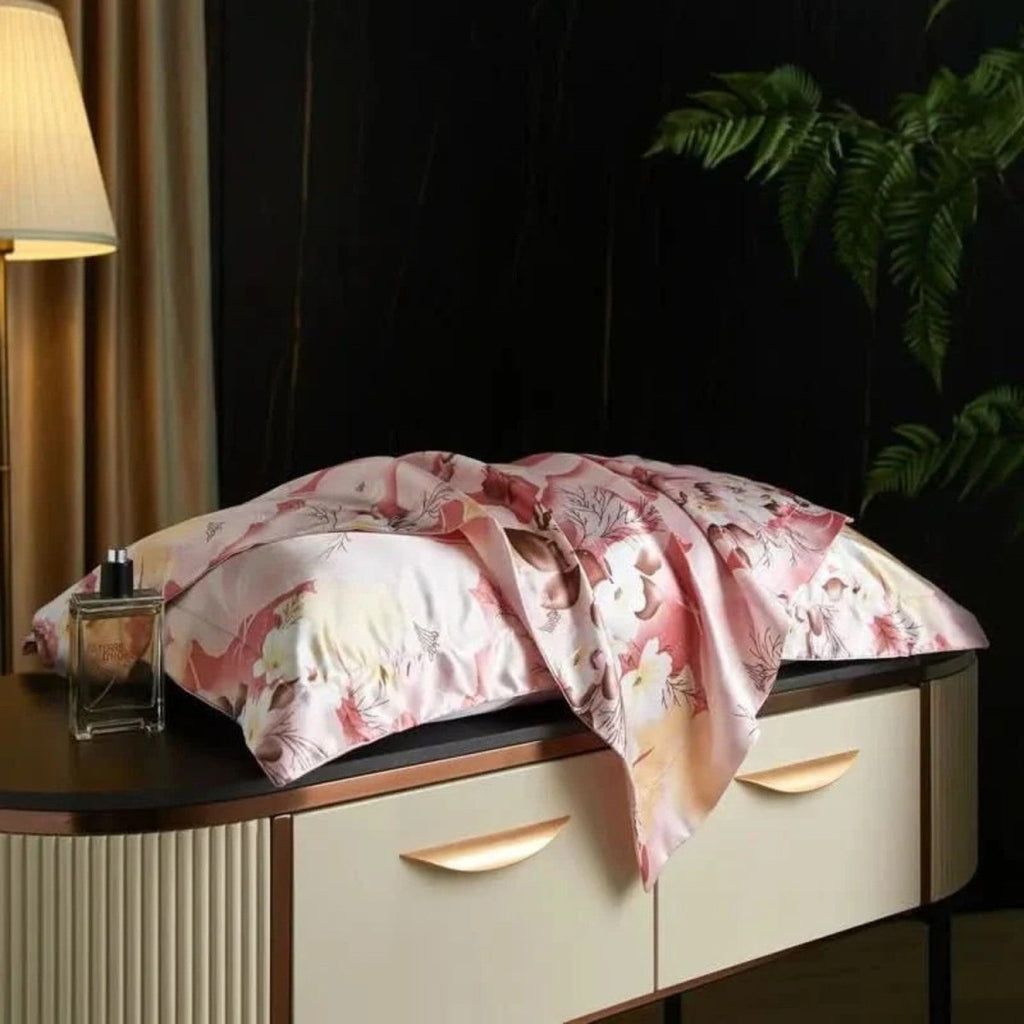 Mulberry Silk Pillowcase for Luxurious Sleep