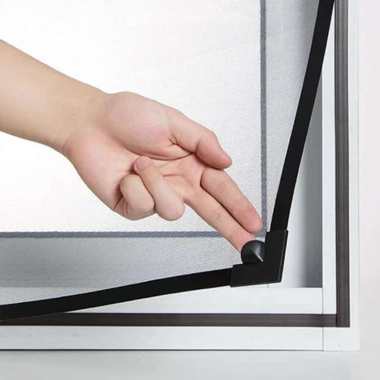 NoBuzz Magnetic Mosquito Net for Windows