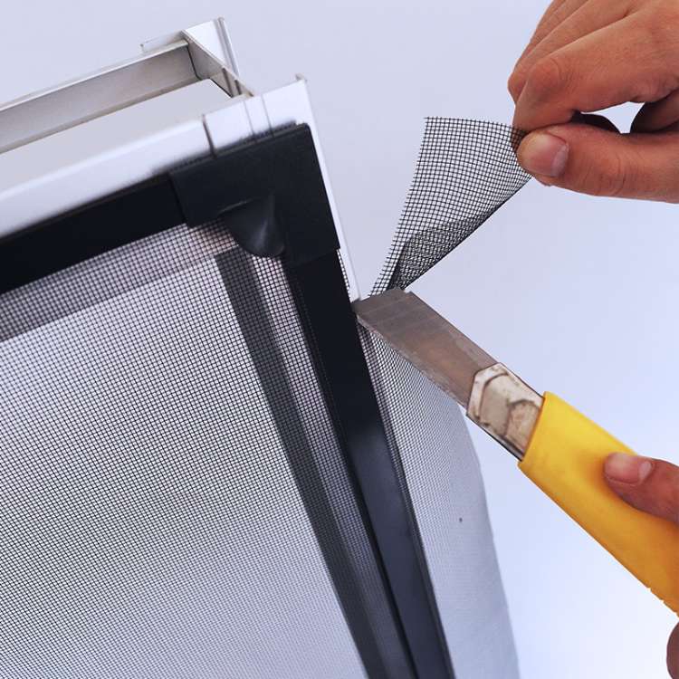 NoBuzz Magnetic Mosquito Net for Windows