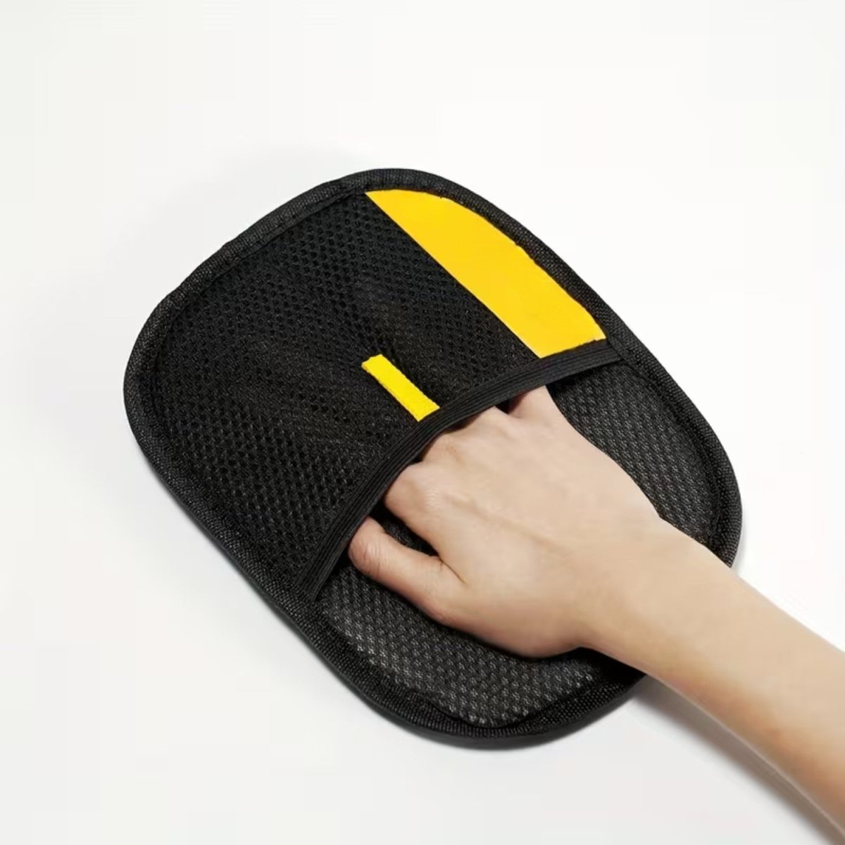 Pet Hair-Removing Gloves for Efficient Grooming
