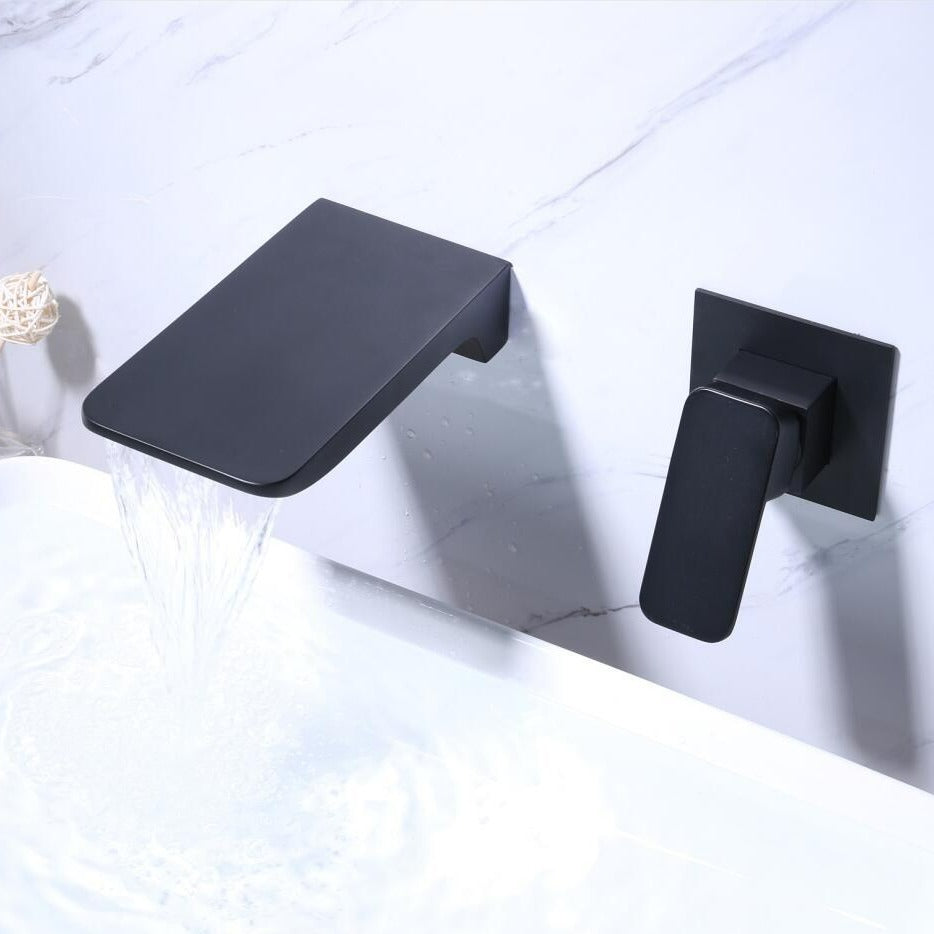 Sensor Wall Tap with Waterfall Outlet – Fluxis