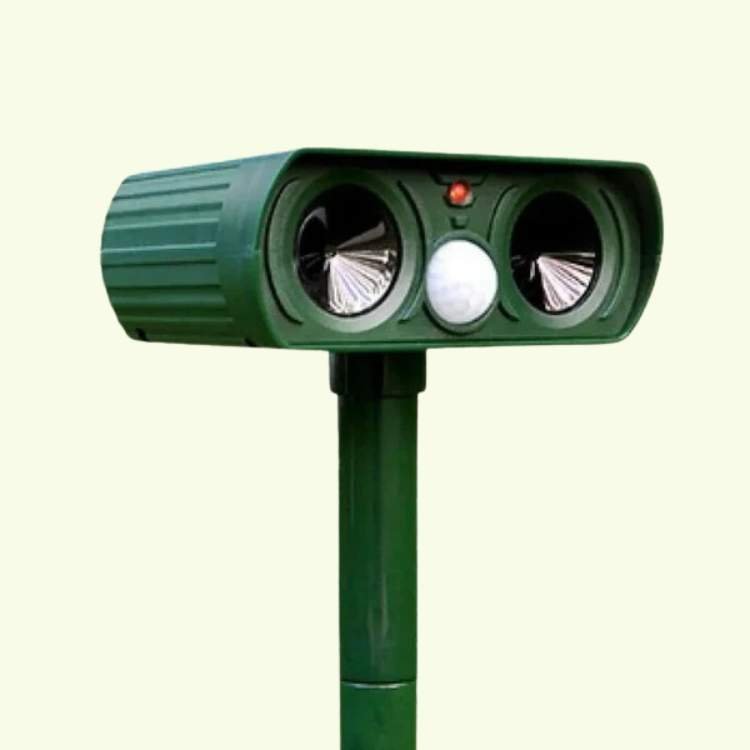 Solar-Powered Ultrasonic Pest Repeller