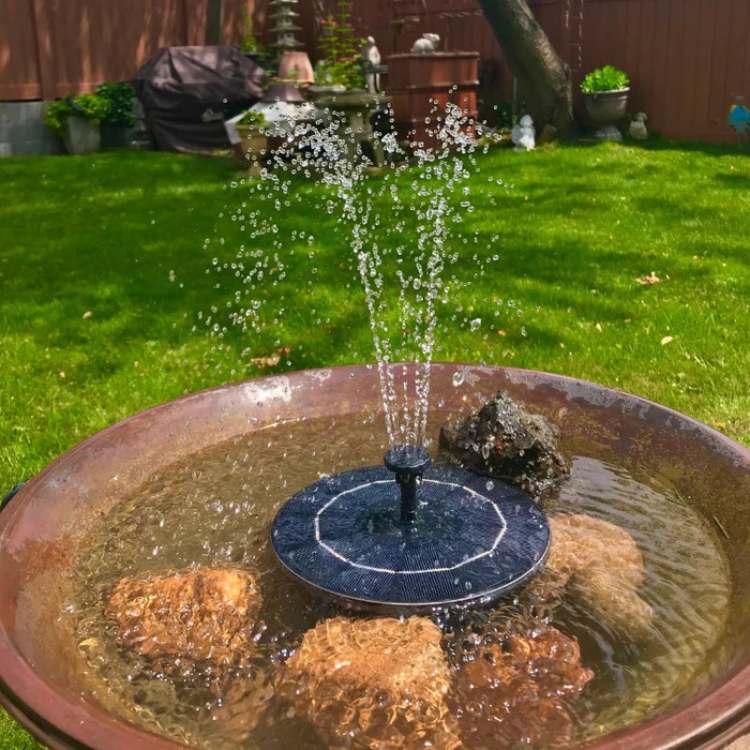 SolarSplash Water Dancer Fountain