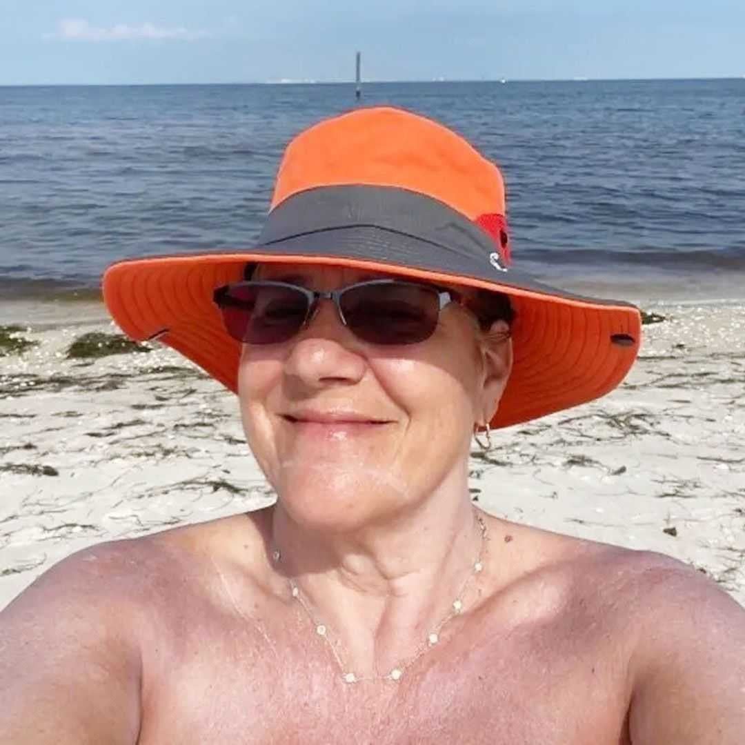 UVGuard – Women's Wide Brim UV Protection Sun Hat