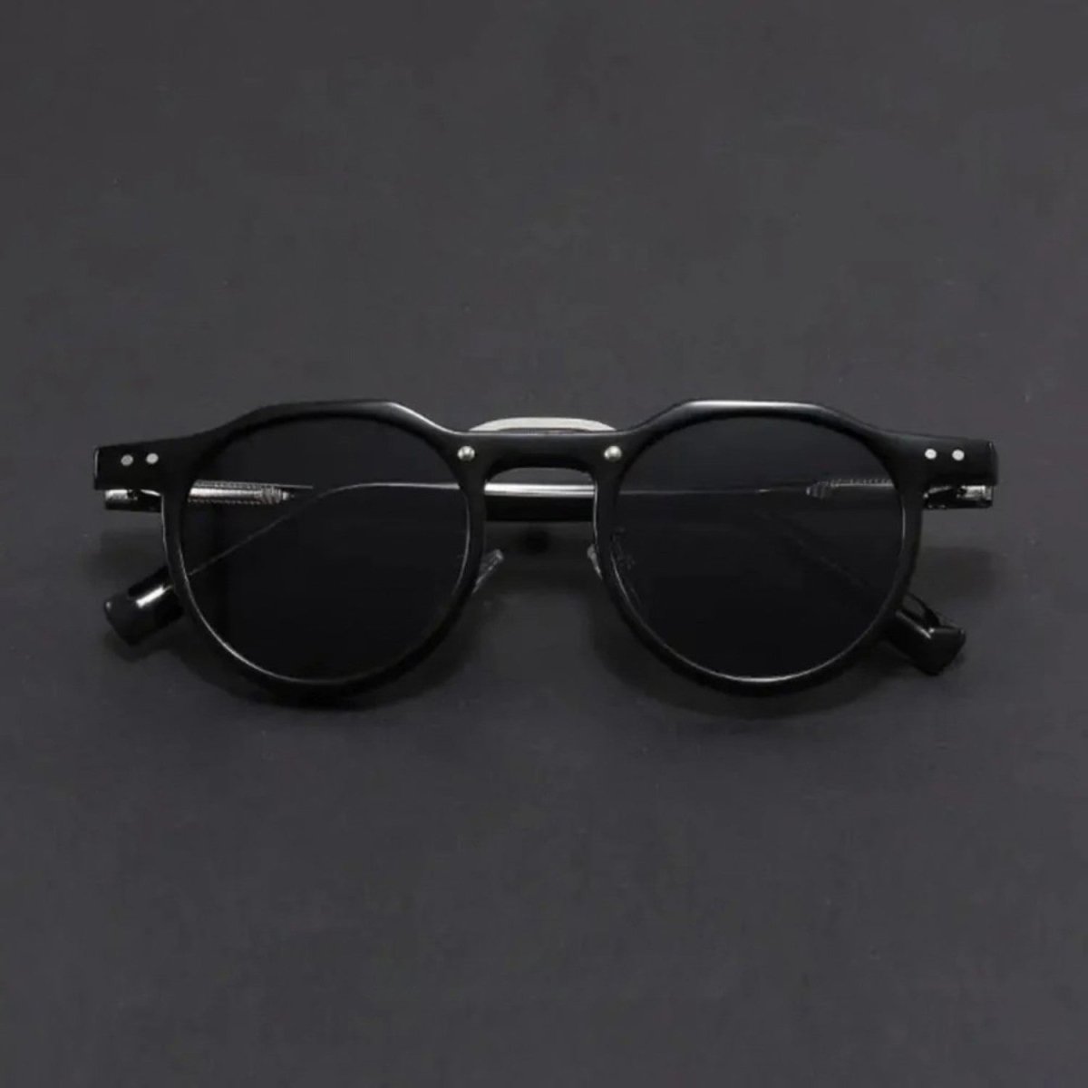 Vintage Round Frame Sunglasses