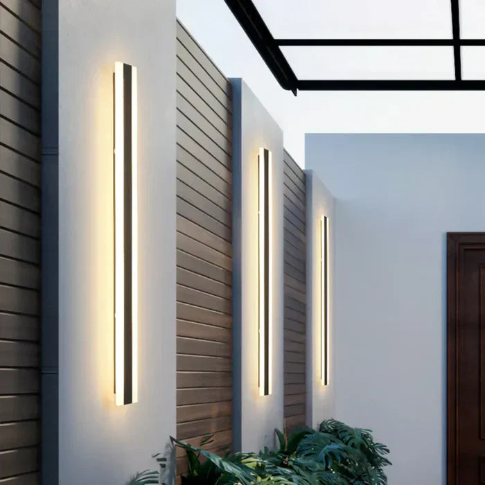 Weather-resistant Outdoor Wall Lamp - RainGuard Light