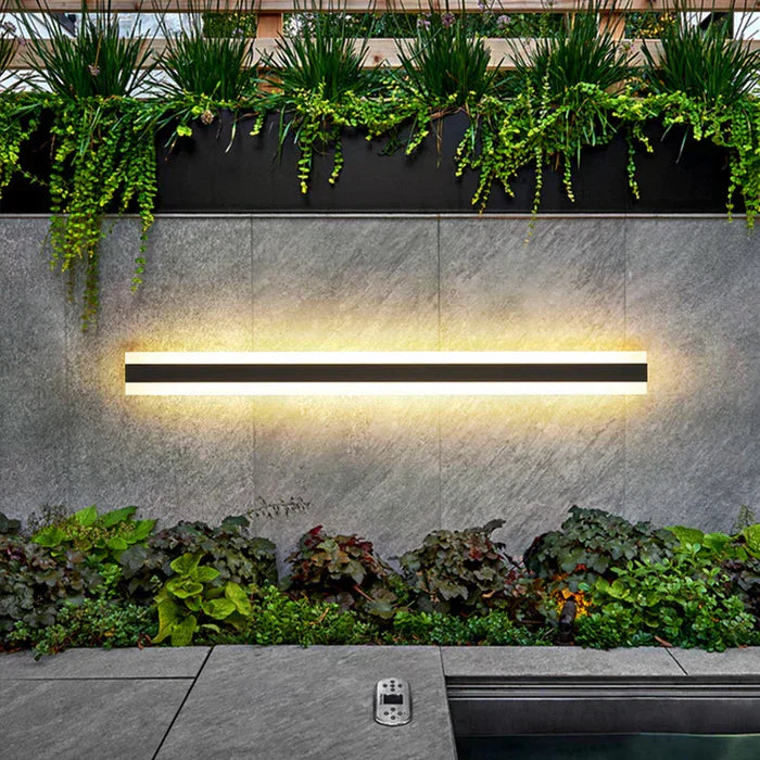 Weather-resistant Outdoor Wall Lamp - RainGuard Light