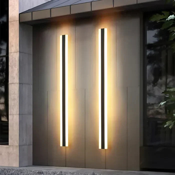 Weather-resistant Outdoor Wall Lamp - RainGuard Light